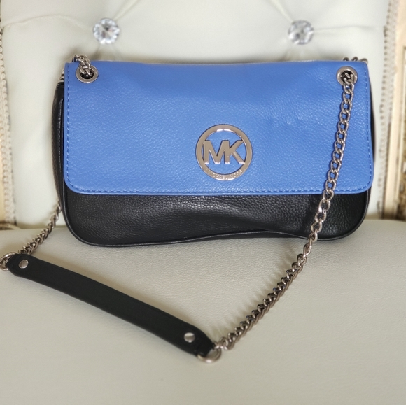 Michael Kors Purse - Picture 3 of 11